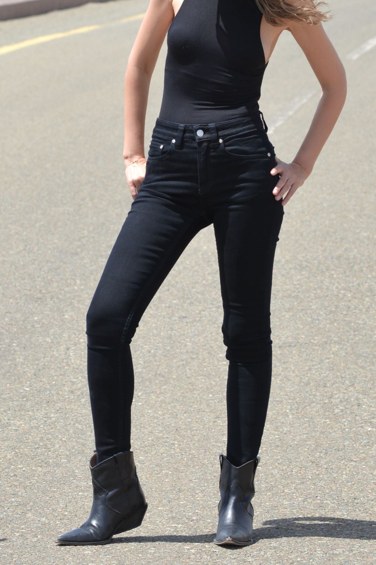 Skinny black jeans organic