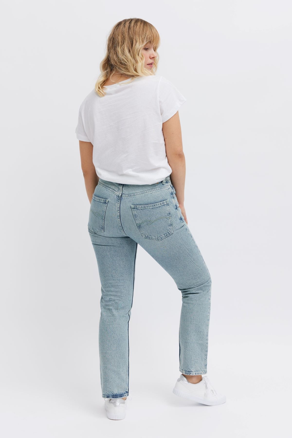 Women's straight leg jeans - 100% Organic - Vegan & Ethical