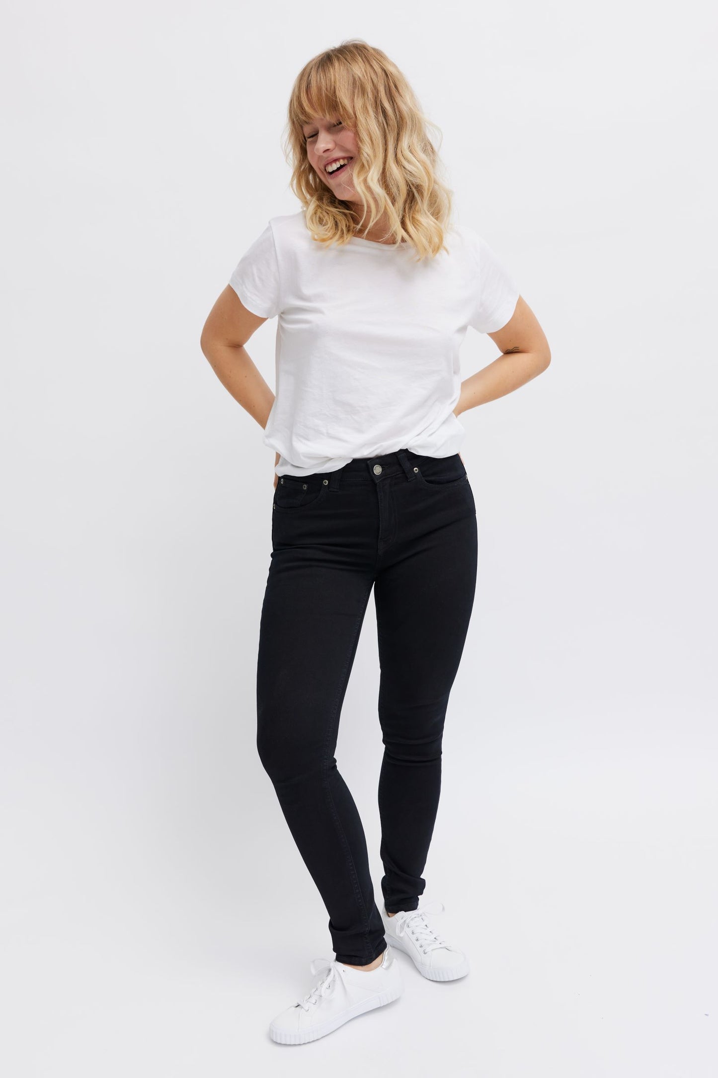 Best black jeans - Women's organic cotton jeans