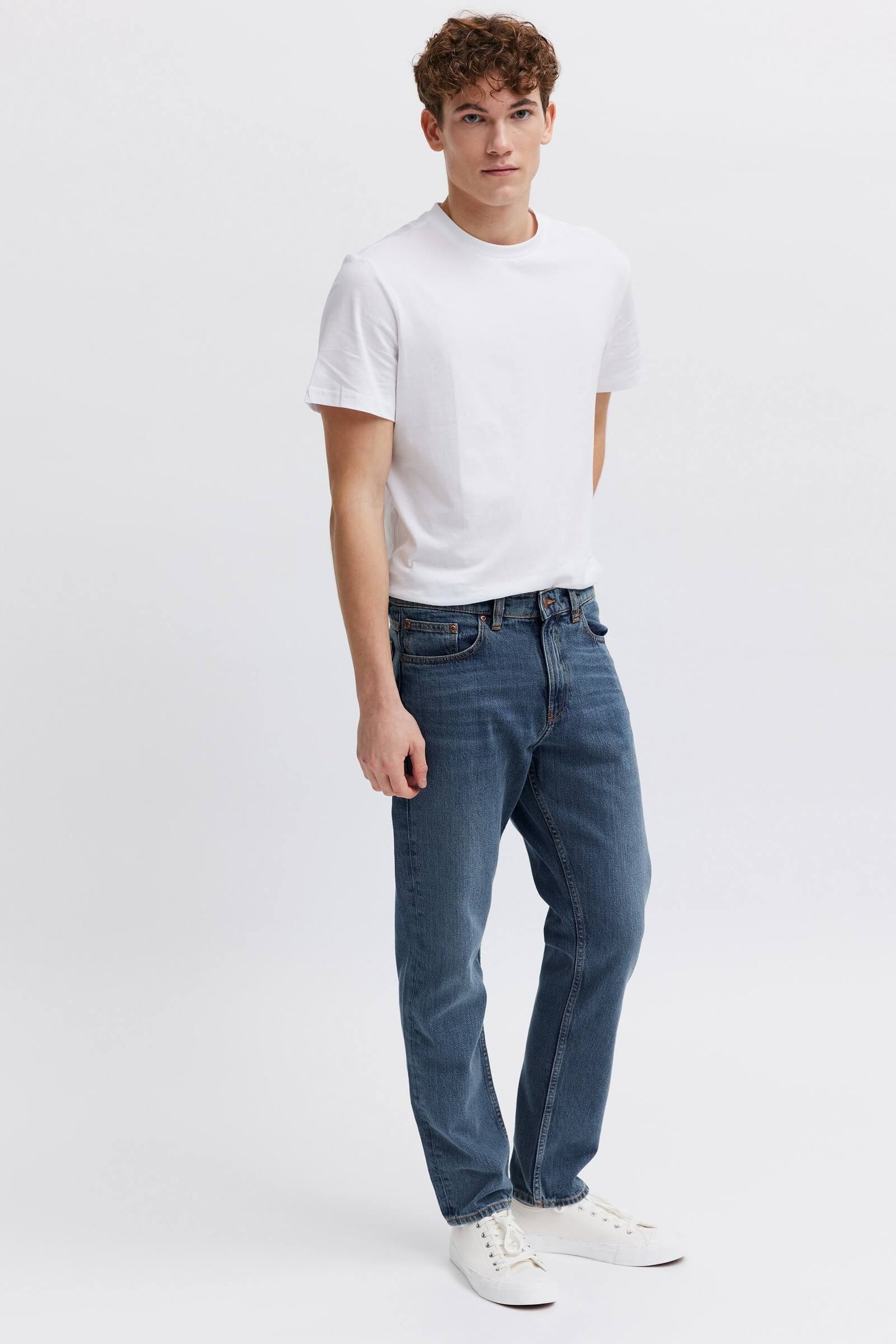 Organic cotton jeans for men - classic blue fit