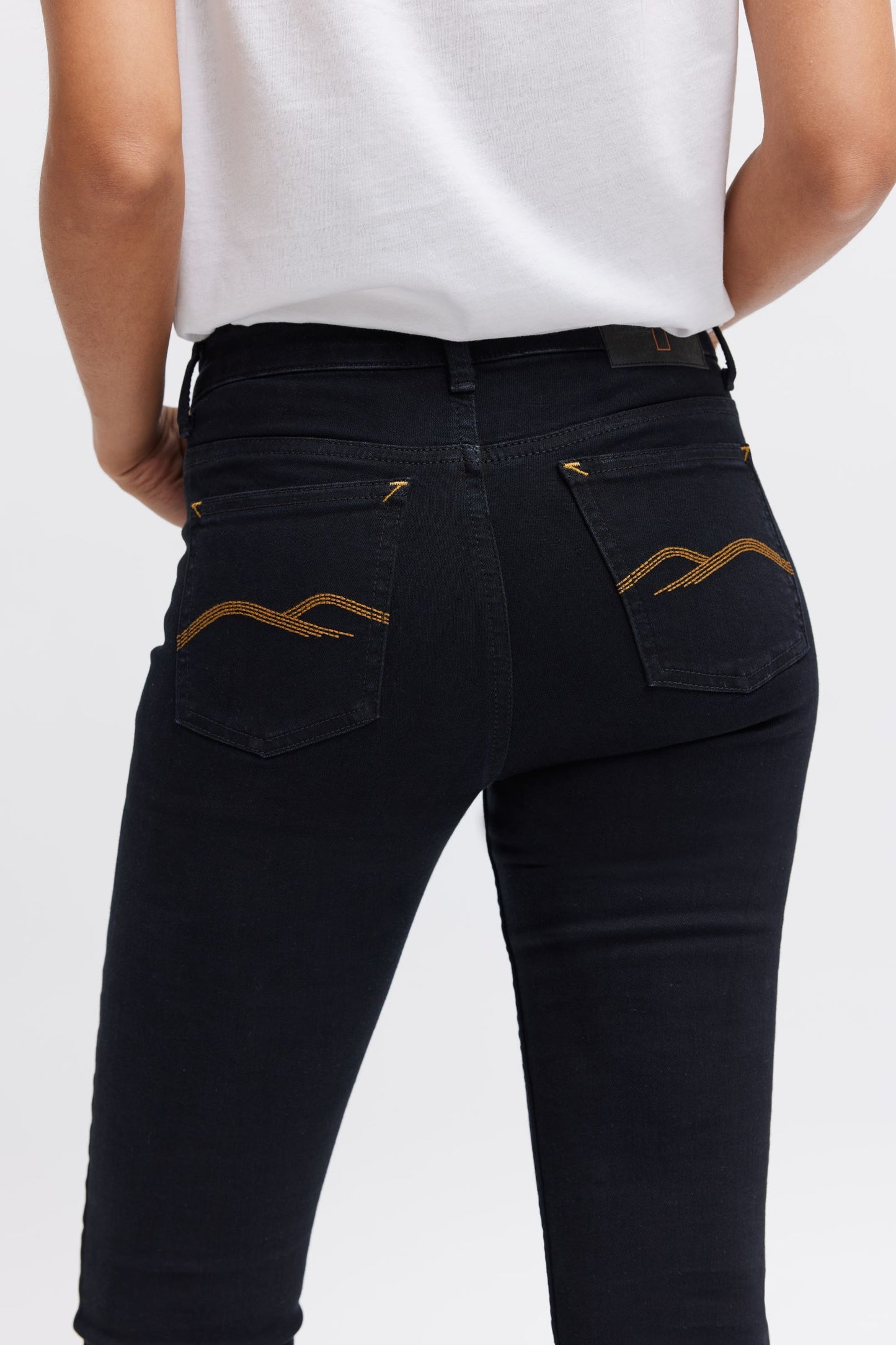 Stylish, sustainable & organic denim for women