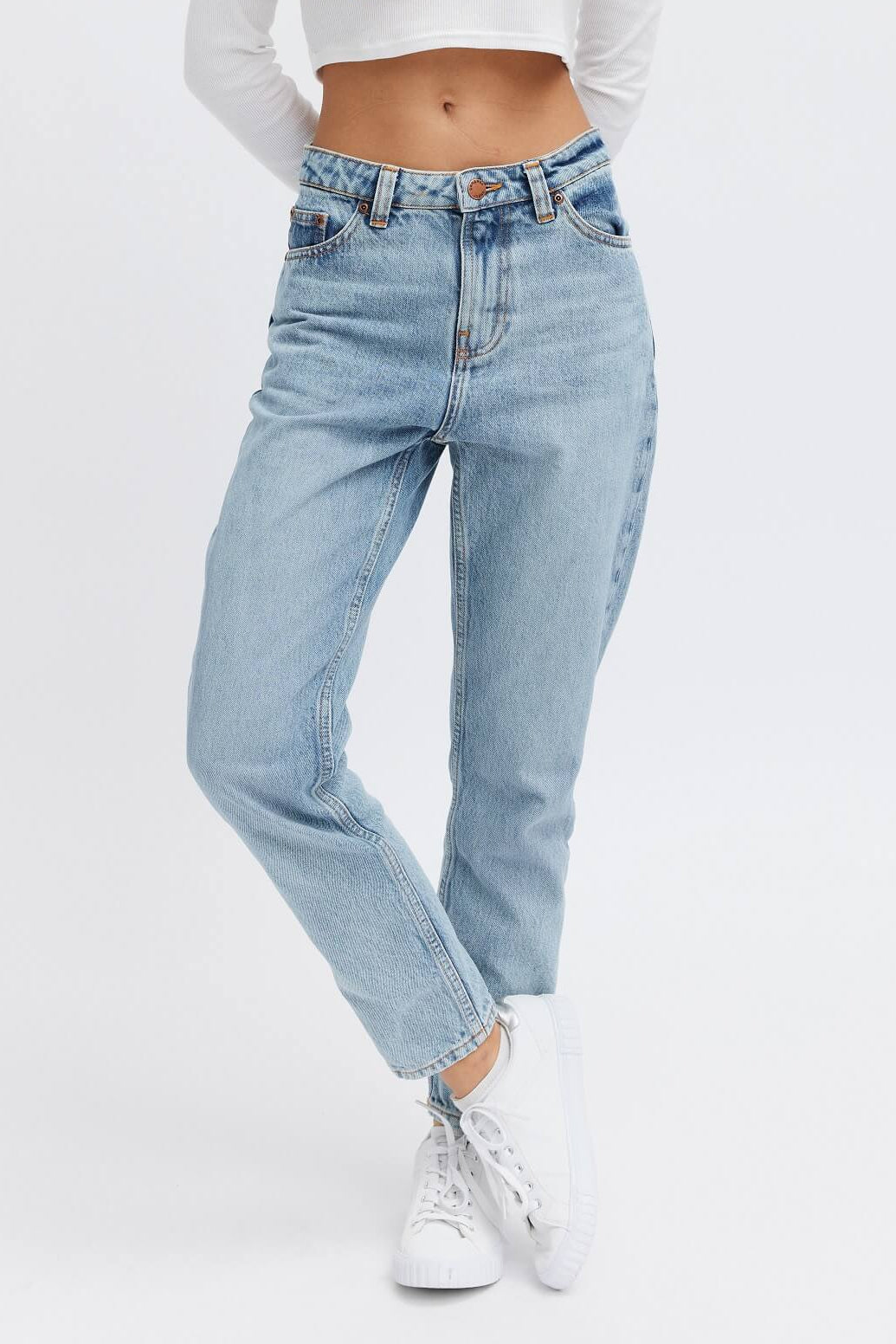 Women's Organic and Stylish Jeans - Cropped tapered leg with a high waist