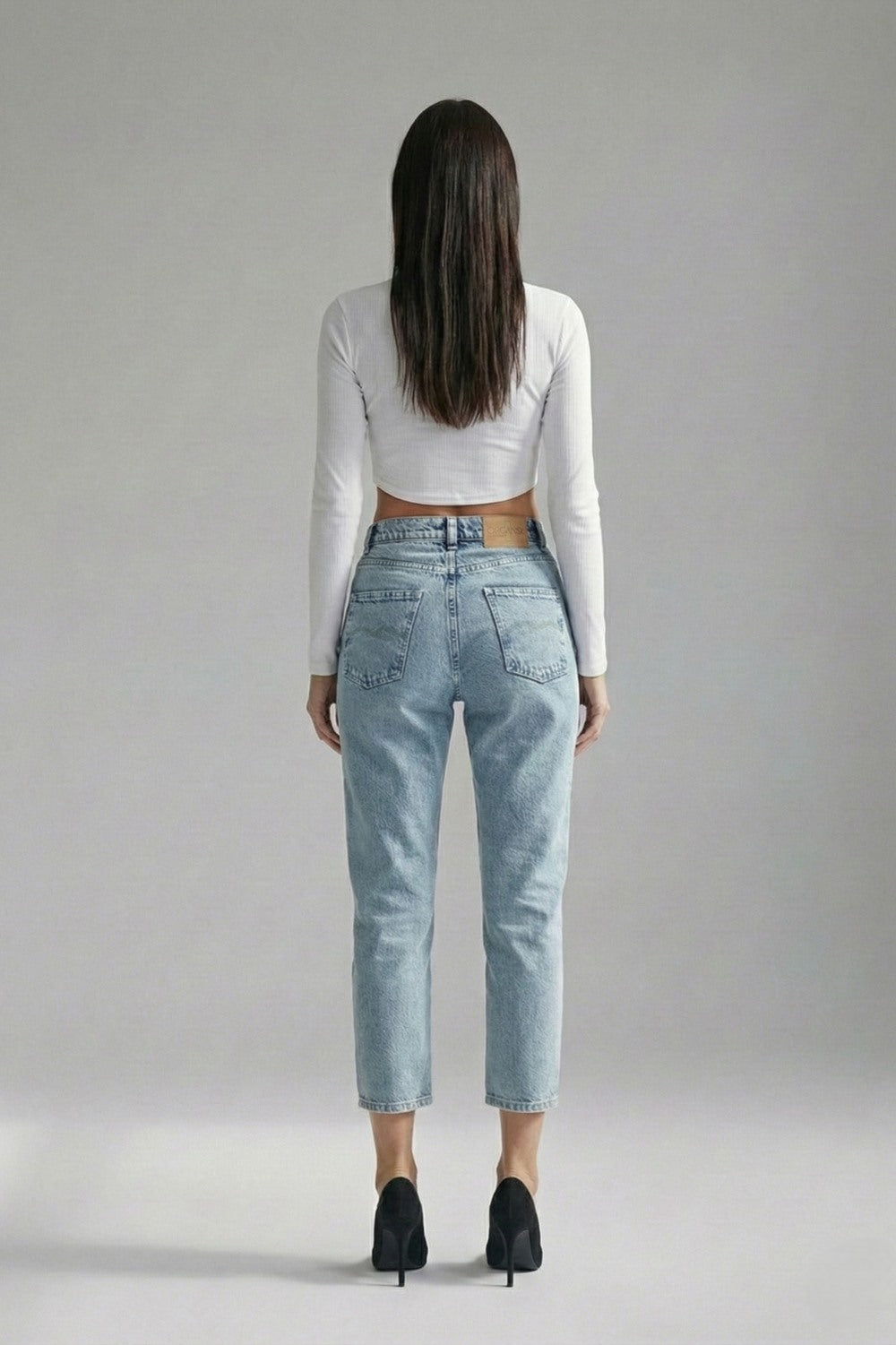 Cropped jeans - 27 in inseam