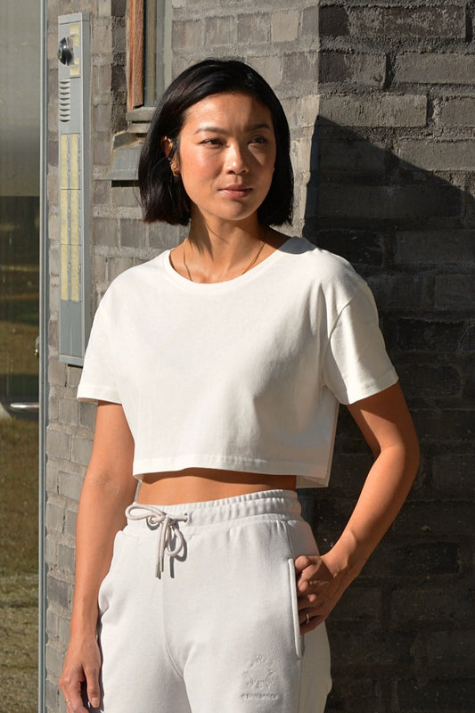 The Organic Boxy Crop - White