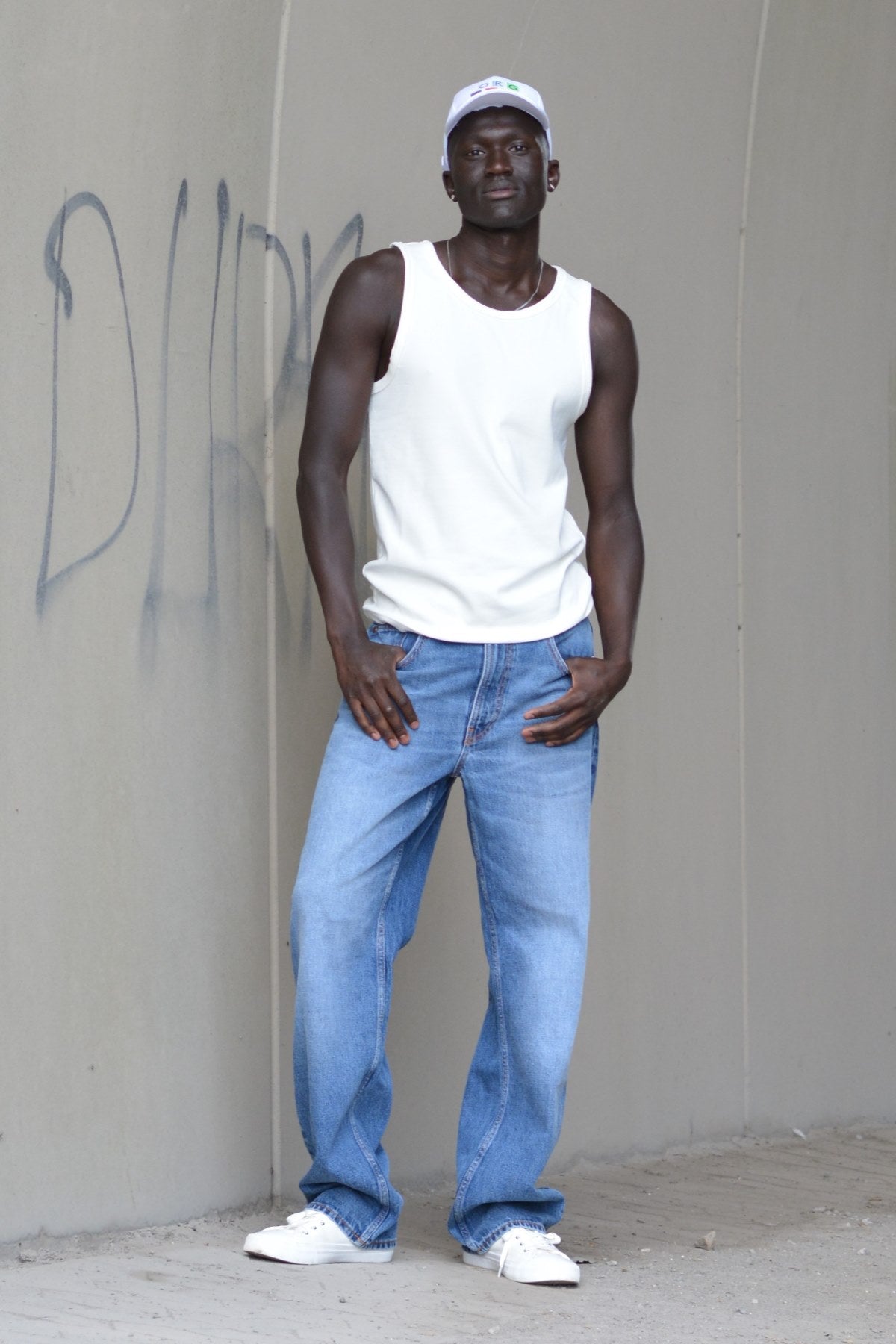 Men's loose fit jeans