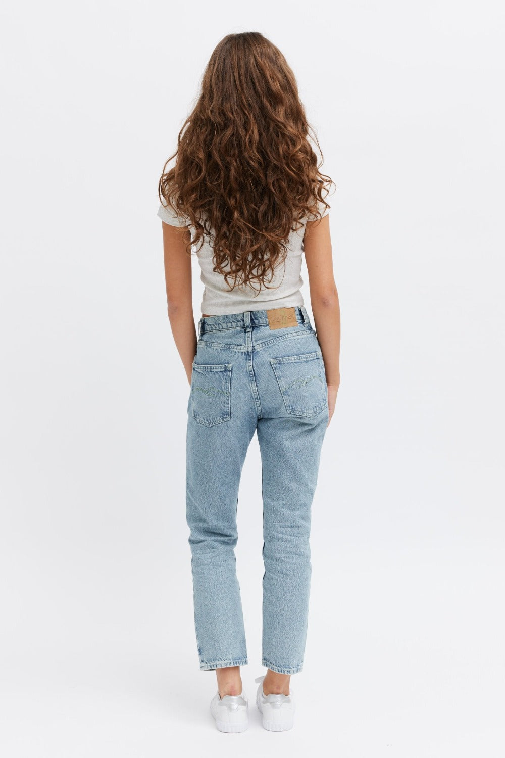 Cropped jeans - Circular Fashion - Lease, rent or buy jeans and recycle