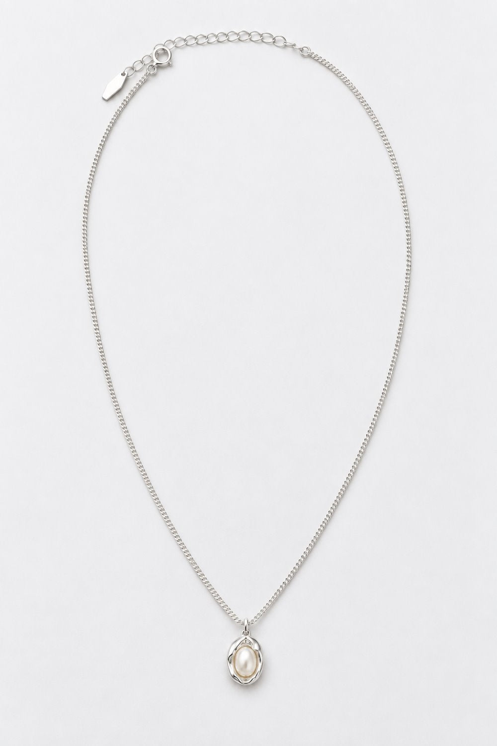 necklace pearl