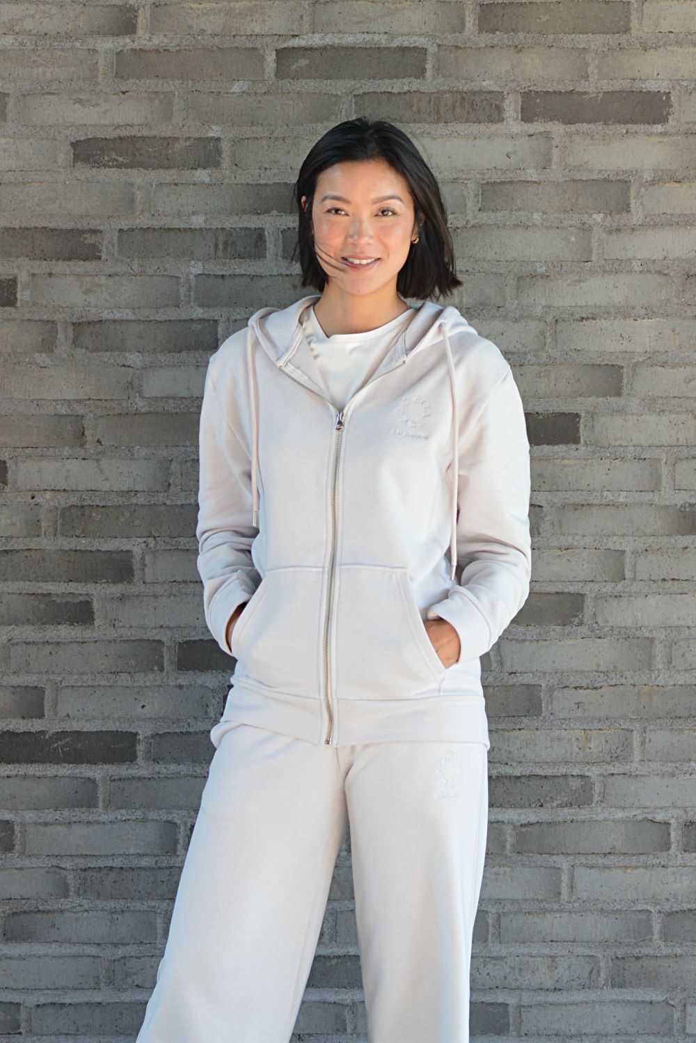 The Classic Organic Zip-Up Hoodie - White Oversize