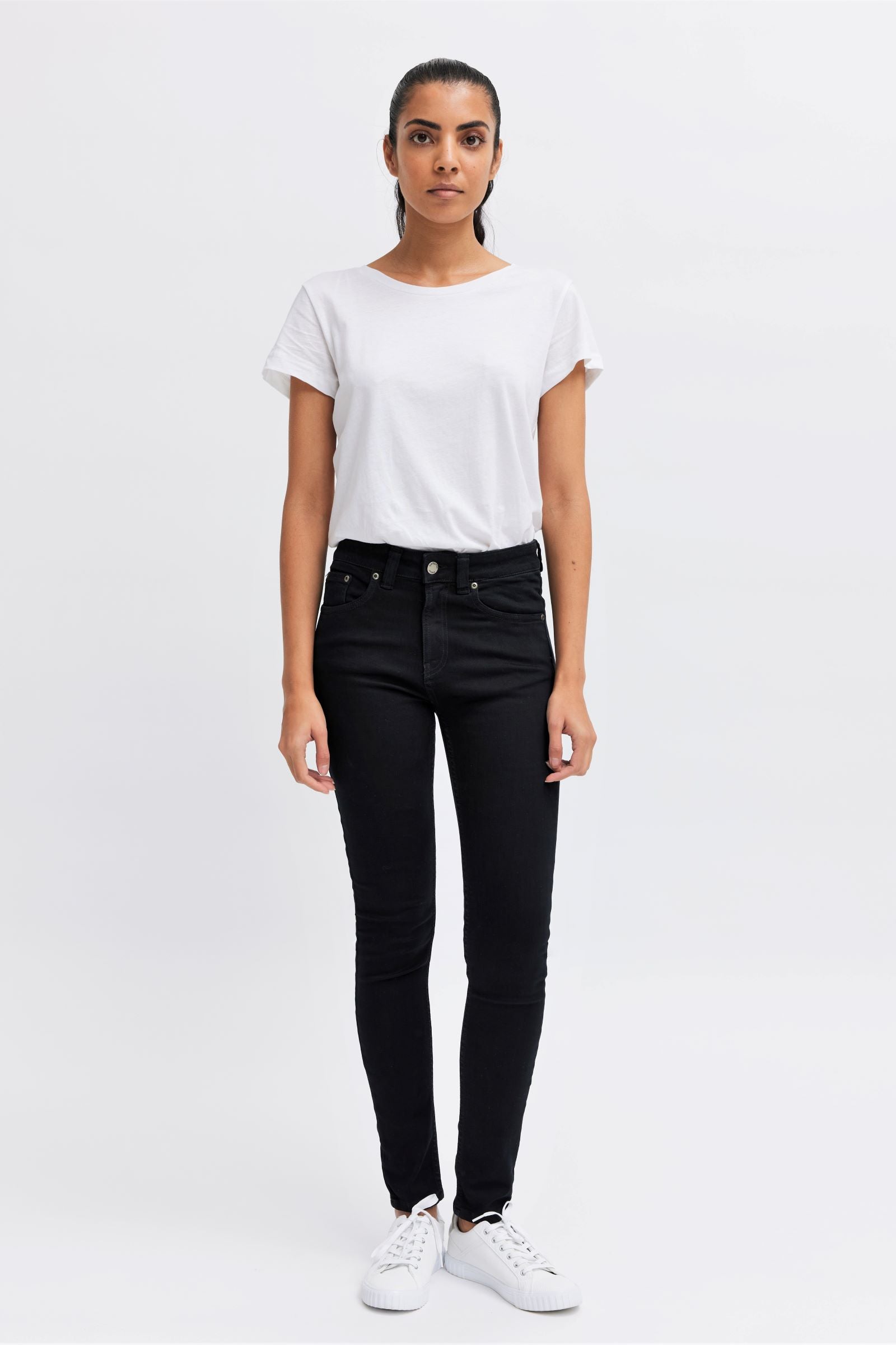 Black skinny jeans for women - Organic cotton, vegan and ethically made