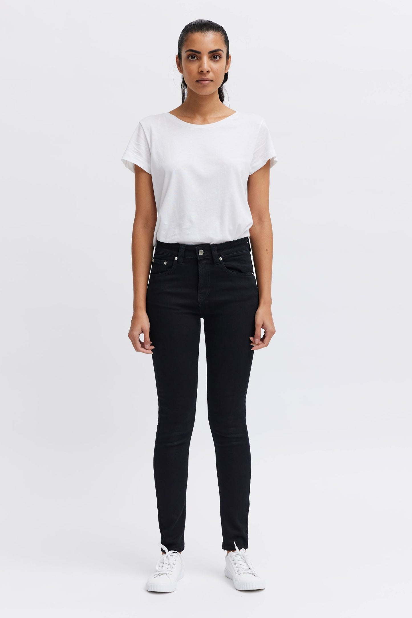 Black denim jeans women