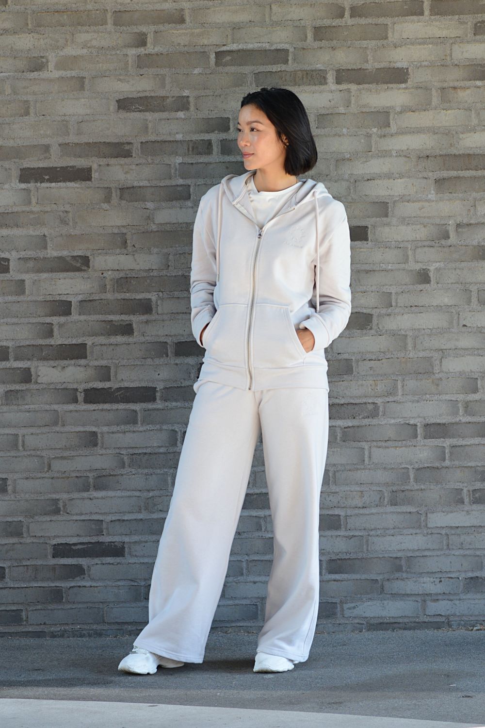 The Classic Organic Zip-Up Hoodie - White Oversize