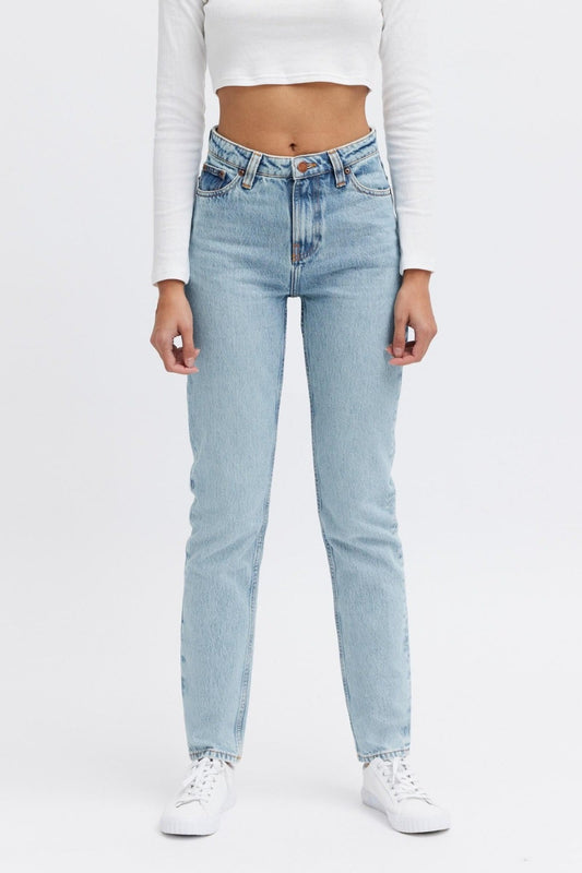  organic denim jeans, relaxed fit 
