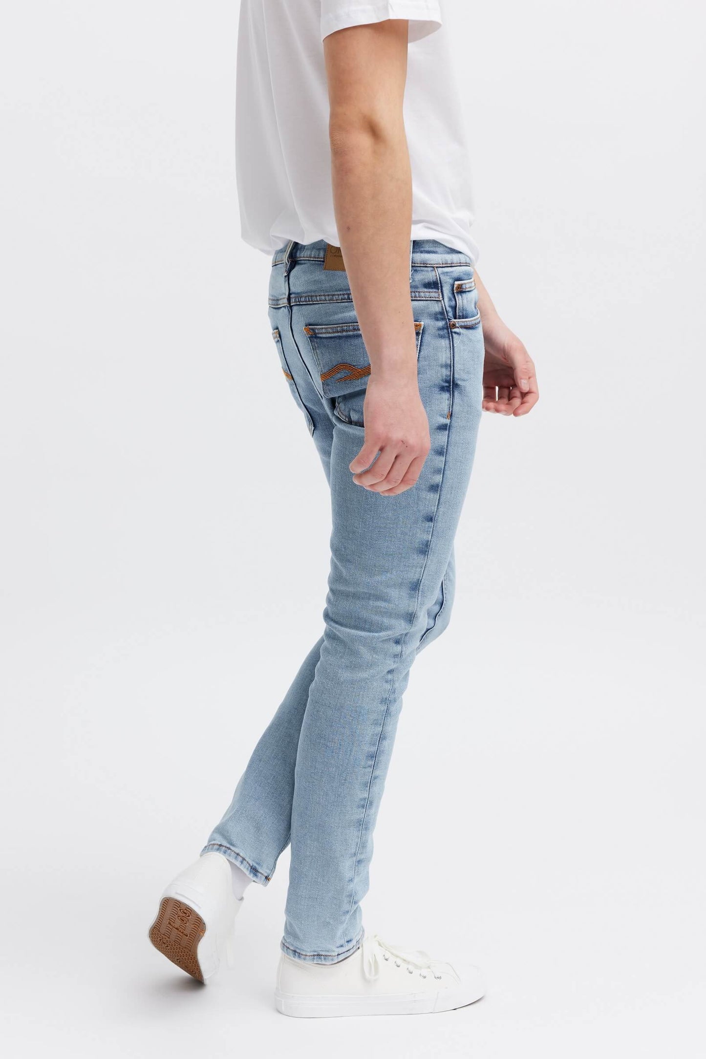 Best organic jeans for men - Slim tapered fit